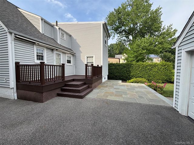 51 Coakley Avenue, Harrison, NY 10528