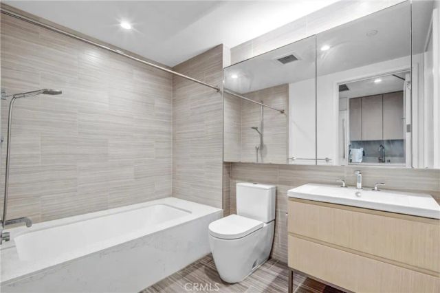 877 Francisco Street 1818, Los Angeles, CA 90017