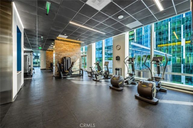 877 Francisco Street 1818, Los Angeles, CA 90017