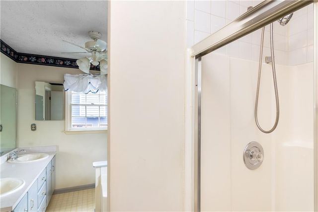 4926 Shallow Ridge NE Road, Kennesaw, GA 30144