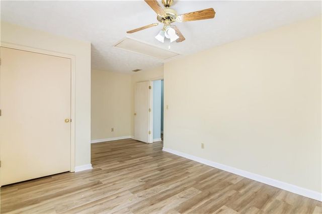 4926 Shallow Ridge NE Road, Kennesaw, GA 30144