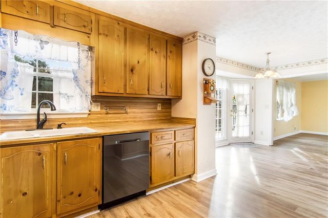 4926 Shallow Ridge NE Road, Kennesaw, GA 30144