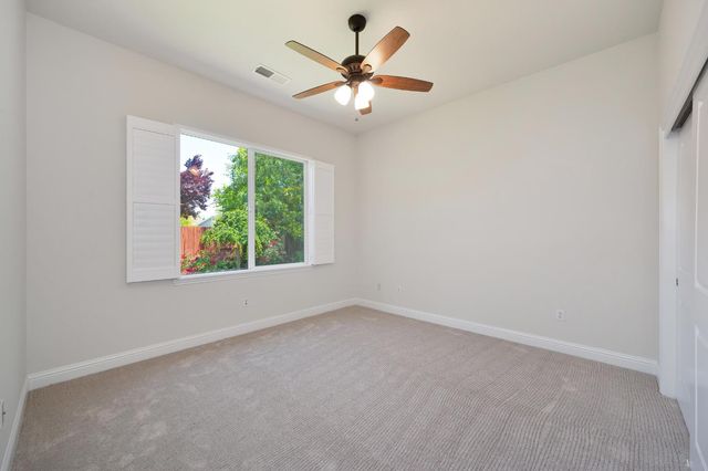 2128 Land End Loop, Roseville, CA 95747