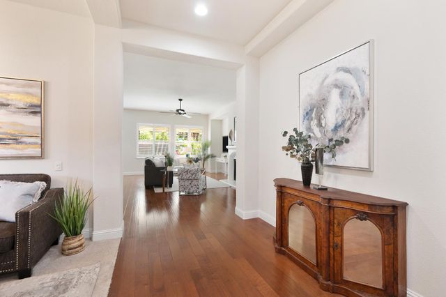 2128 Land End Loop, Roseville, CA 95747