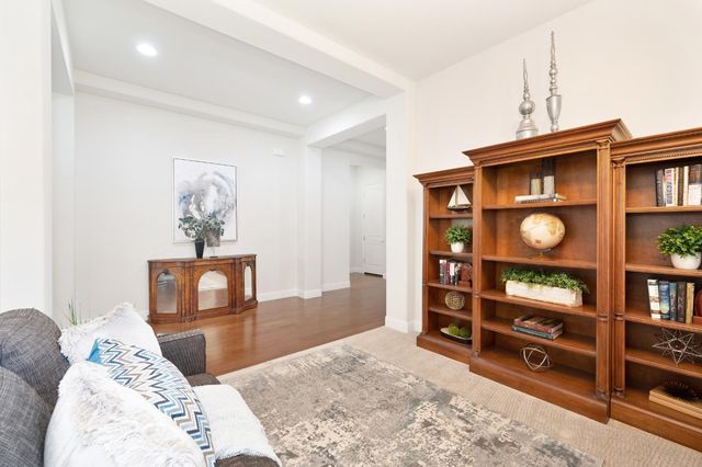 2128 Land End Loop, Roseville, CA 95747