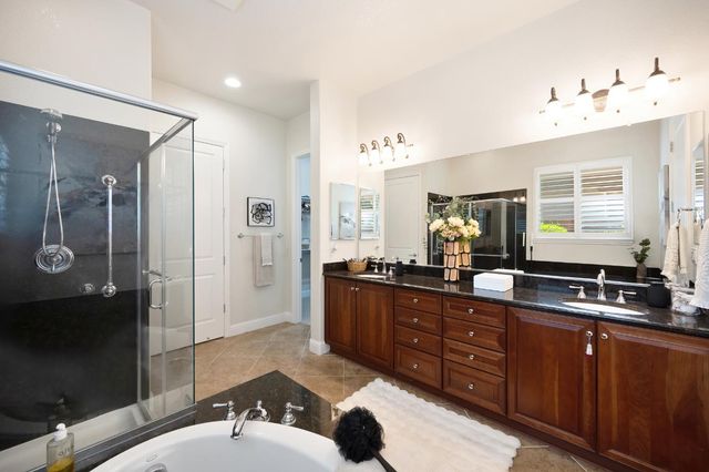 2128 Land End Loop, Roseville, CA 95747