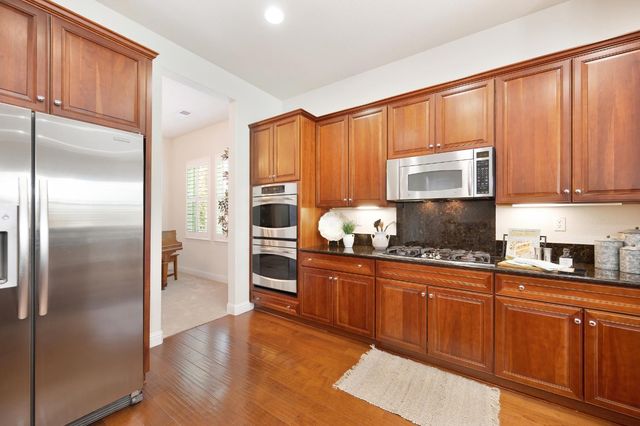 2128 Land End Loop, Roseville, CA 95747