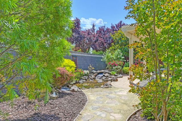 2128 Land End Loop, Roseville, CA 95747
