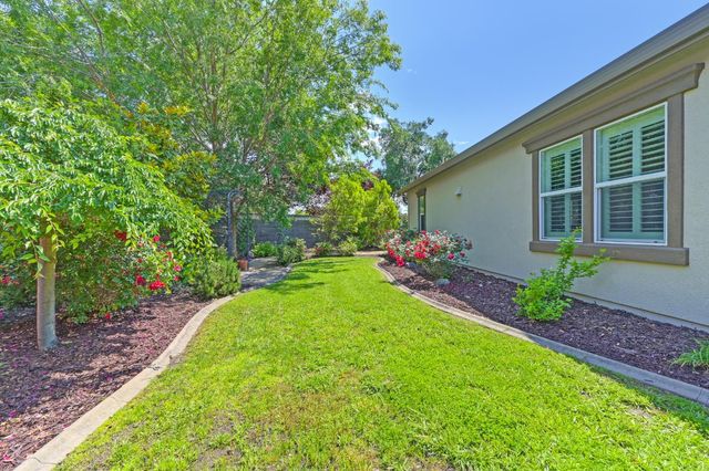 2128 Land End Loop, Roseville, CA 95747