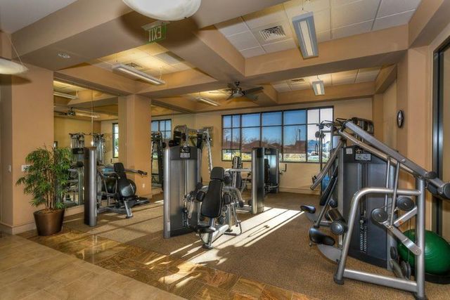 2128 Land End Loop, Roseville, CA 95747