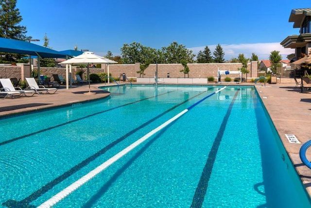 2128 Land End Loop, Roseville, CA 95747