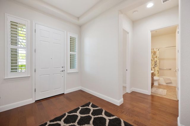 2128 Land End Loop, Roseville, CA 95747