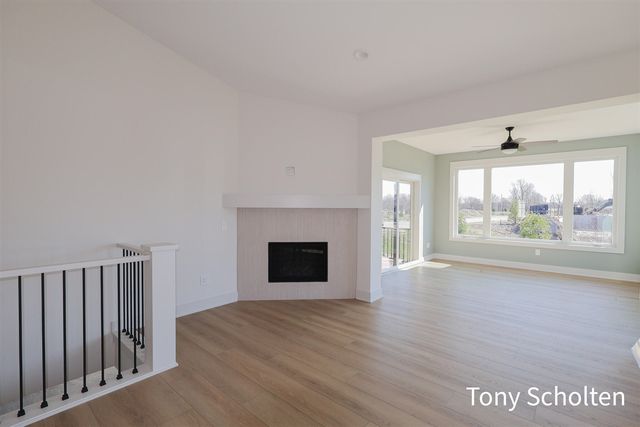 5071 Blendon Woods Drive 2, Hudsonville, MI 49426