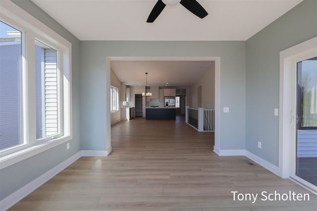 5071 Blendon Woods Drive 2, Hudsonville, MI 49426