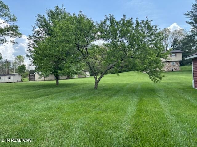 247 Valley Lane, Crossville, TN 38555