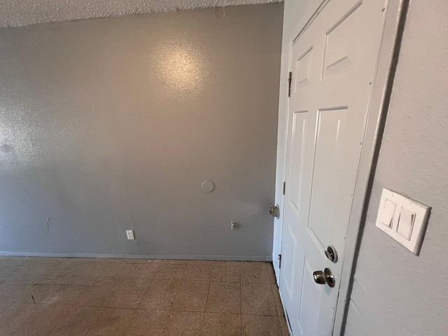 423 Dallas Street SE C, Albuquerque, NM 87108
