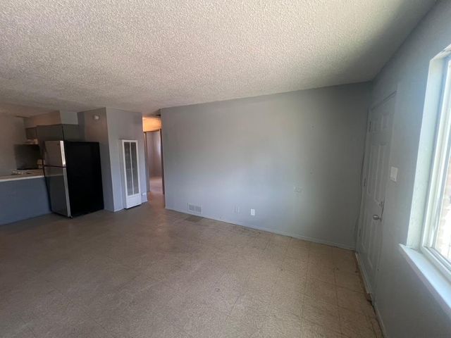 423 Dallas Street SE C, Albuquerque, NM 87108