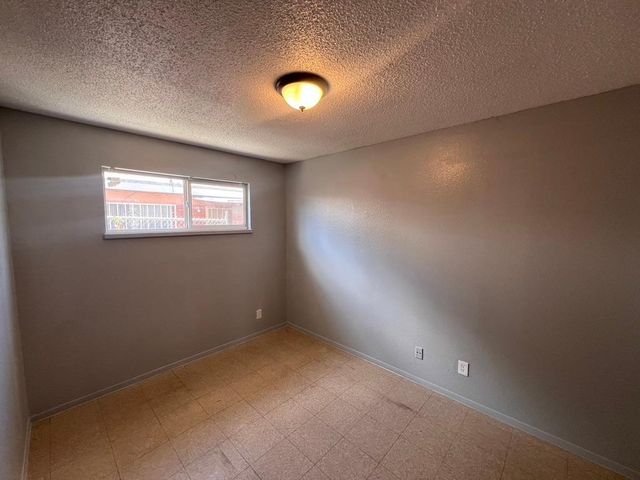 423 Dallas Street SE C, Albuquerque, NM 87108