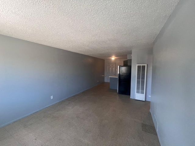 423 Dallas Street SE C, Albuquerque, NM 87108