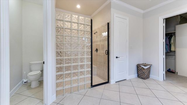 3 N Fair Manor Circle, Spring, TX 77382