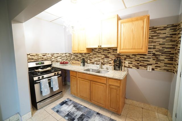 115 E 35th Street, Minneapolis, MN 55408