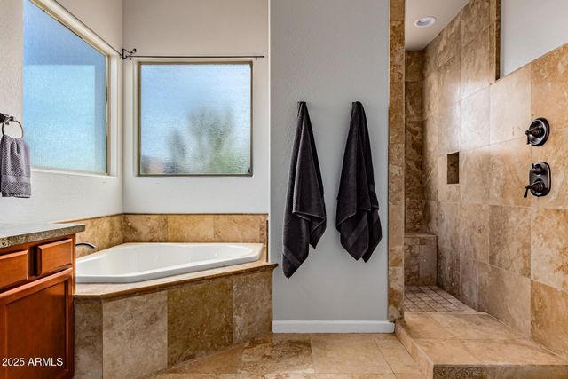 28217 N FINCH Trail, San Tan Valley, AZ 85144