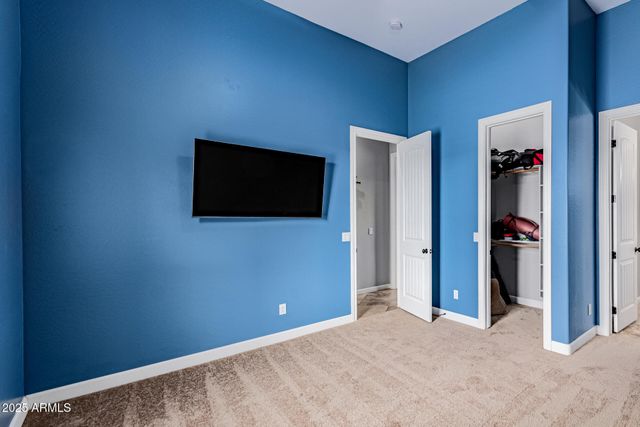 28217 N FINCH Trail, San Tan Valley, AZ 85144