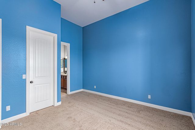 28217 N FINCH Trail, San Tan Valley, AZ 85144