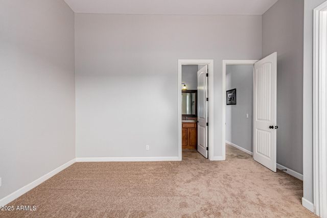 28217 N FINCH Trail, San Tan Valley, AZ 85144