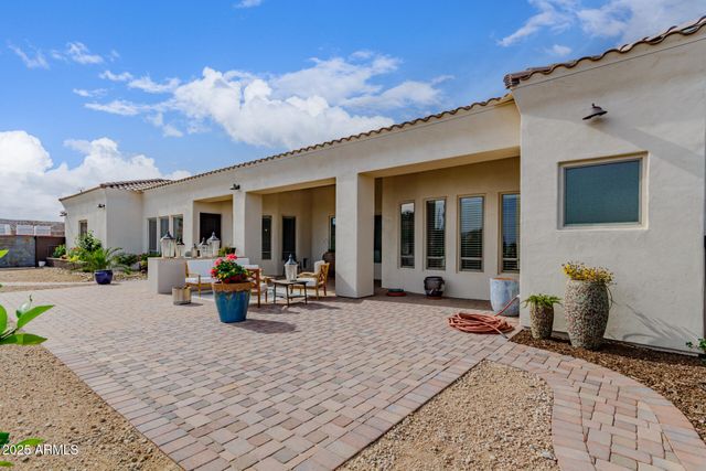 28217 N FINCH Trail, San Tan Valley, AZ 85144