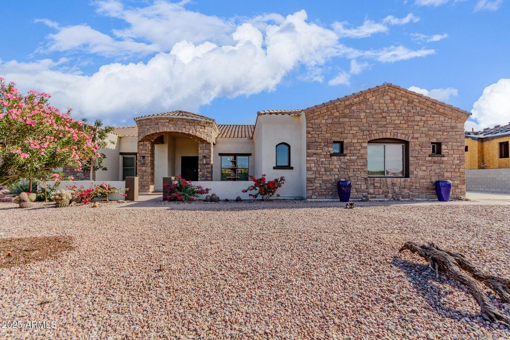 28217 N FINCH Trail, San Tan Valley, AZ 85144 — photo 2