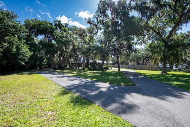 3313 WESTSHORE DRIVE, St Cloud, FL 34772