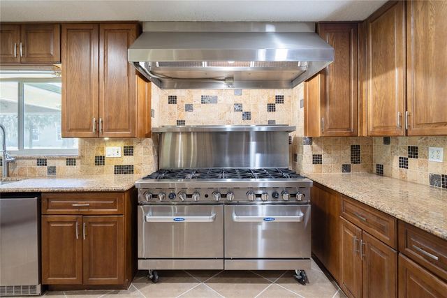 3313 WESTSHORE DRIVE, St Cloud, FL 34772