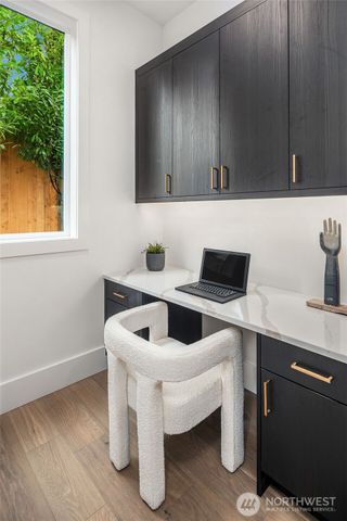 16544 SE 28th Street, Bellevue, WA 98008