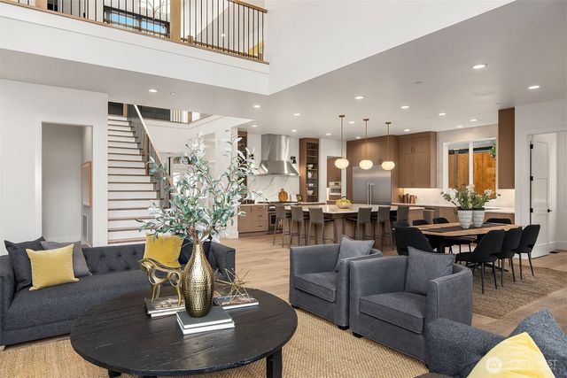 16544 SE 28th Street, Bellevue, WA 98008