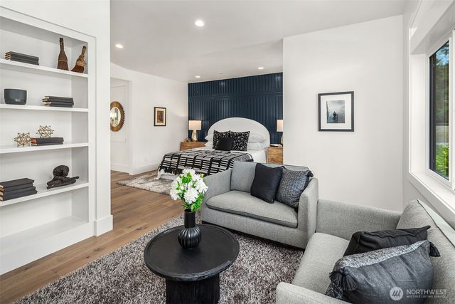 16544 SE 28th Street, Bellevue, WA 98008