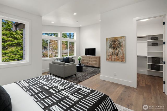 16544 SE 28th Street, Bellevue, WA 98008