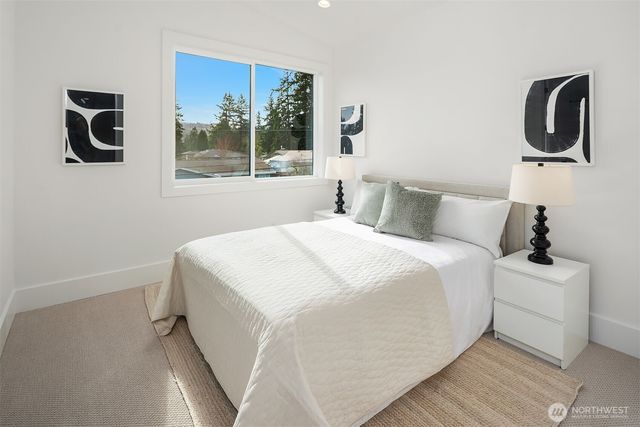 16544 SE 28th Street, Bellevue, WA 98008