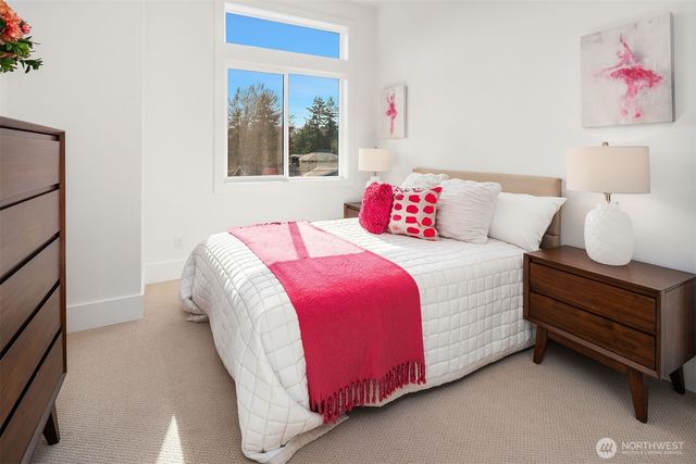 16544 SE 28th Street, Bellevue, WA 98008