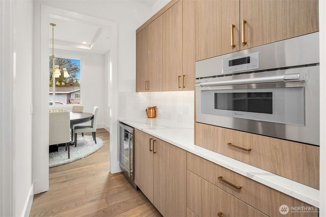 16544 SE 28th Street, Bellevue, WA 98008