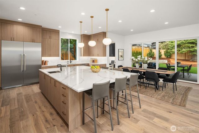 16544 SE 28th Street, Bellevue, WA 98008