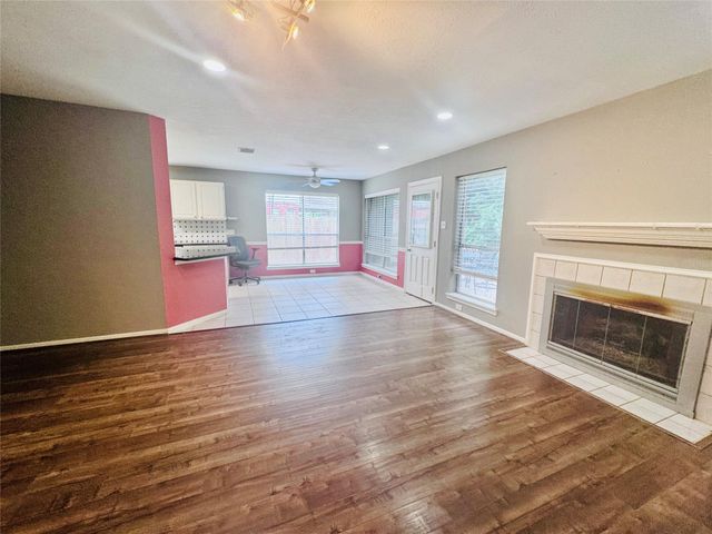506 Birch Hill Drive, Sugar Land, TX 77479
