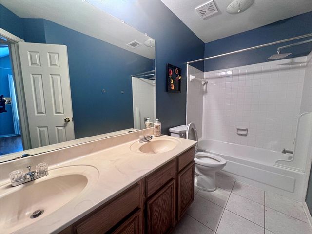 506 Birch Hill Drive, Sugar Land, TX 77479
