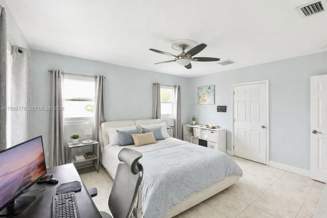 5820 SW 113th Ct, Miami, FL 33173