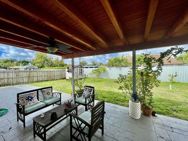 5820 SW 113th Ct, Miami, FL 33173