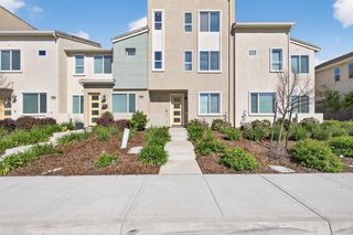 2561 Natomas Crossing Dr, Sacramento, CA 95834