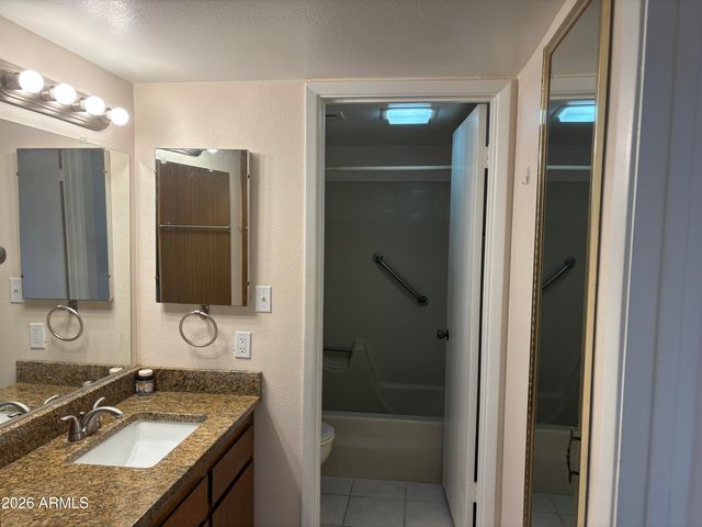 3033 E DEVONSHIRE Avenue 2017, Phoenix, AZ 85016