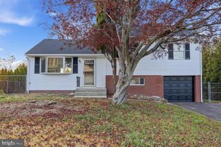 166 N HAWTHORNE AVE, Langhorne, PA 19047
