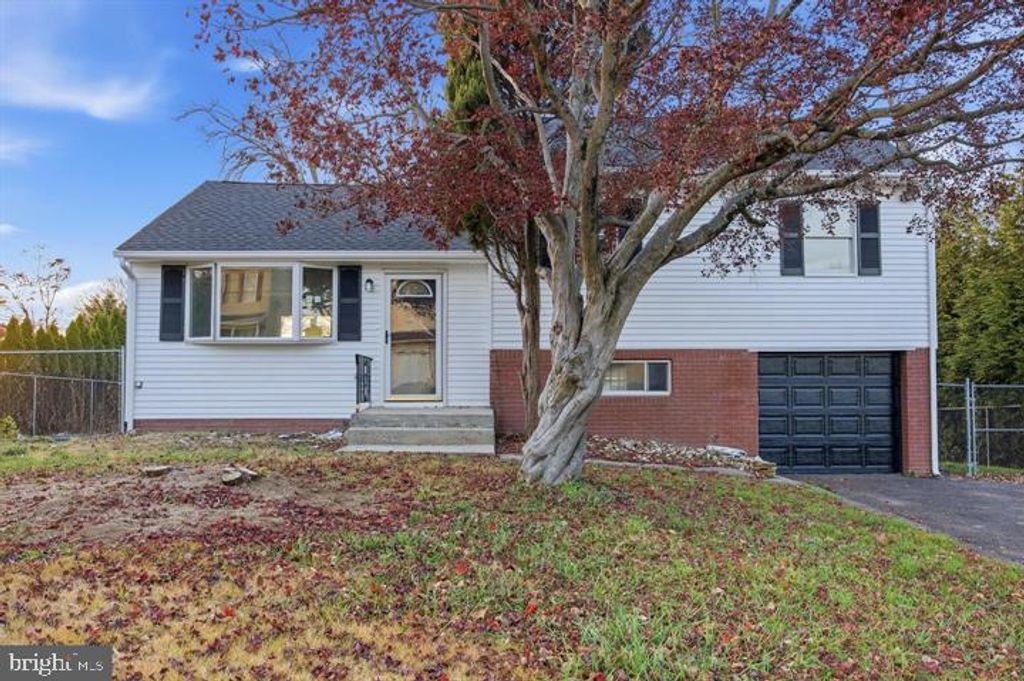 166 N HAWTHORNE AVE, Langhorne, PA 19047