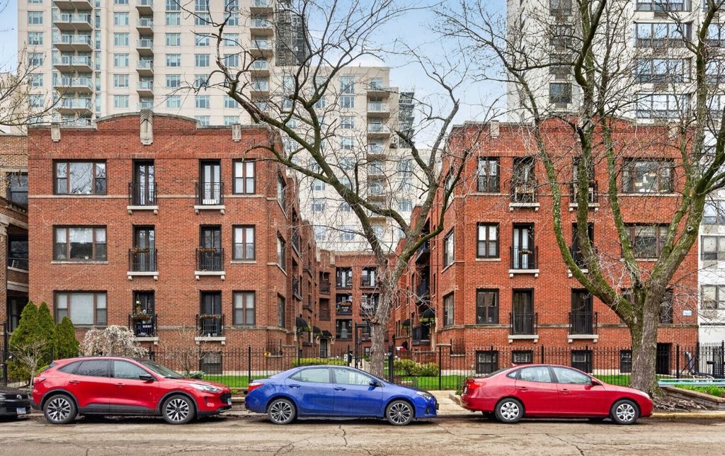 906 W Winona Street 2S, Chicago, IL 60640